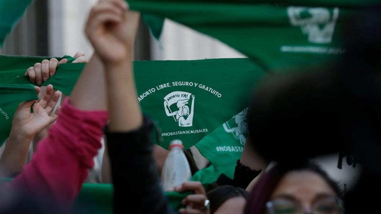 Así construyó el Gobierno las cifras sobre aborto para presentar el proyecto de ley