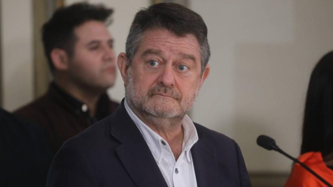 Investigan a Orrego por presunto uso irregular de fondos públicos y consejeros buscan destituirlo
