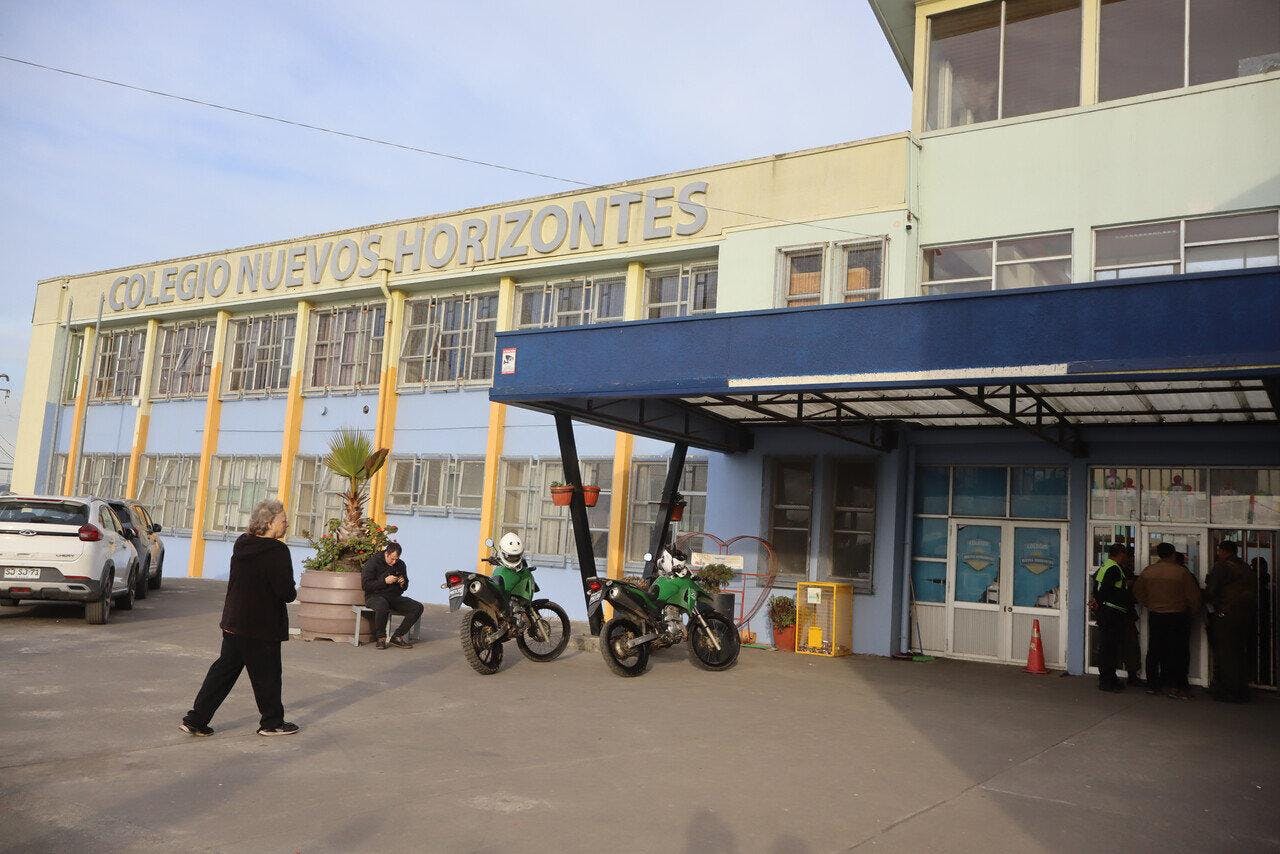 Tres heridos, un detenido y despliegue de ministros: lo que se sabe de la balacera en colegio de San Pedro de la Paz