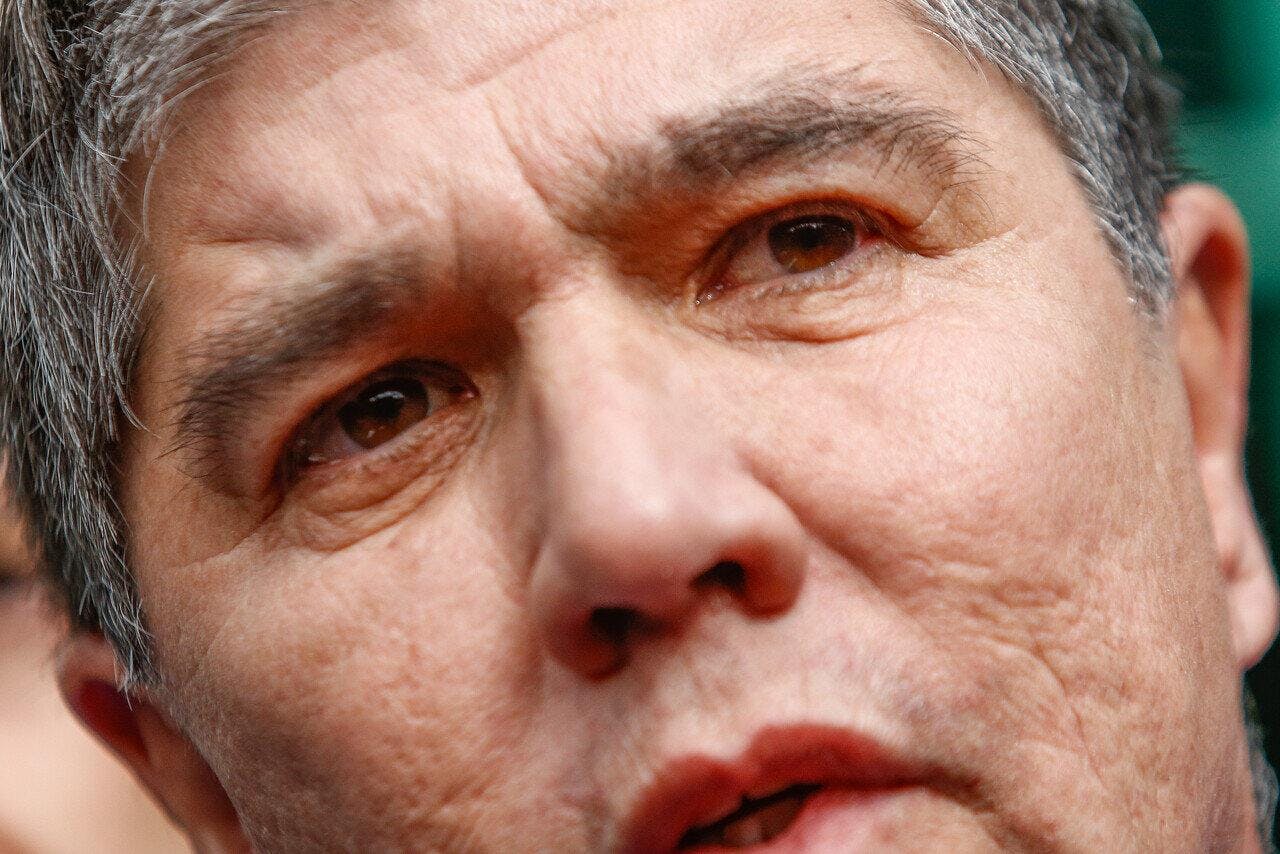 Damas de compañía y drogas de sedación: las búsquedas de Manuel Monsalve antes y después de encontrarse con su denunciante
