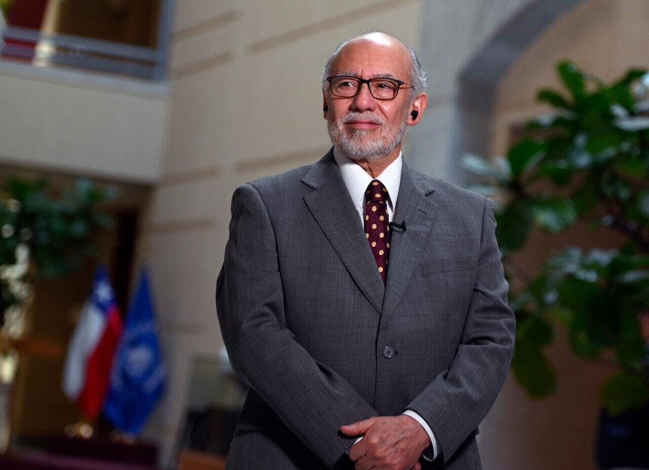 Iván Flores sobre escándalo de licencias médicas: “Si la Contraloría decide que esto tiene que ser desvinculación para todas estas personas no hay de otra”