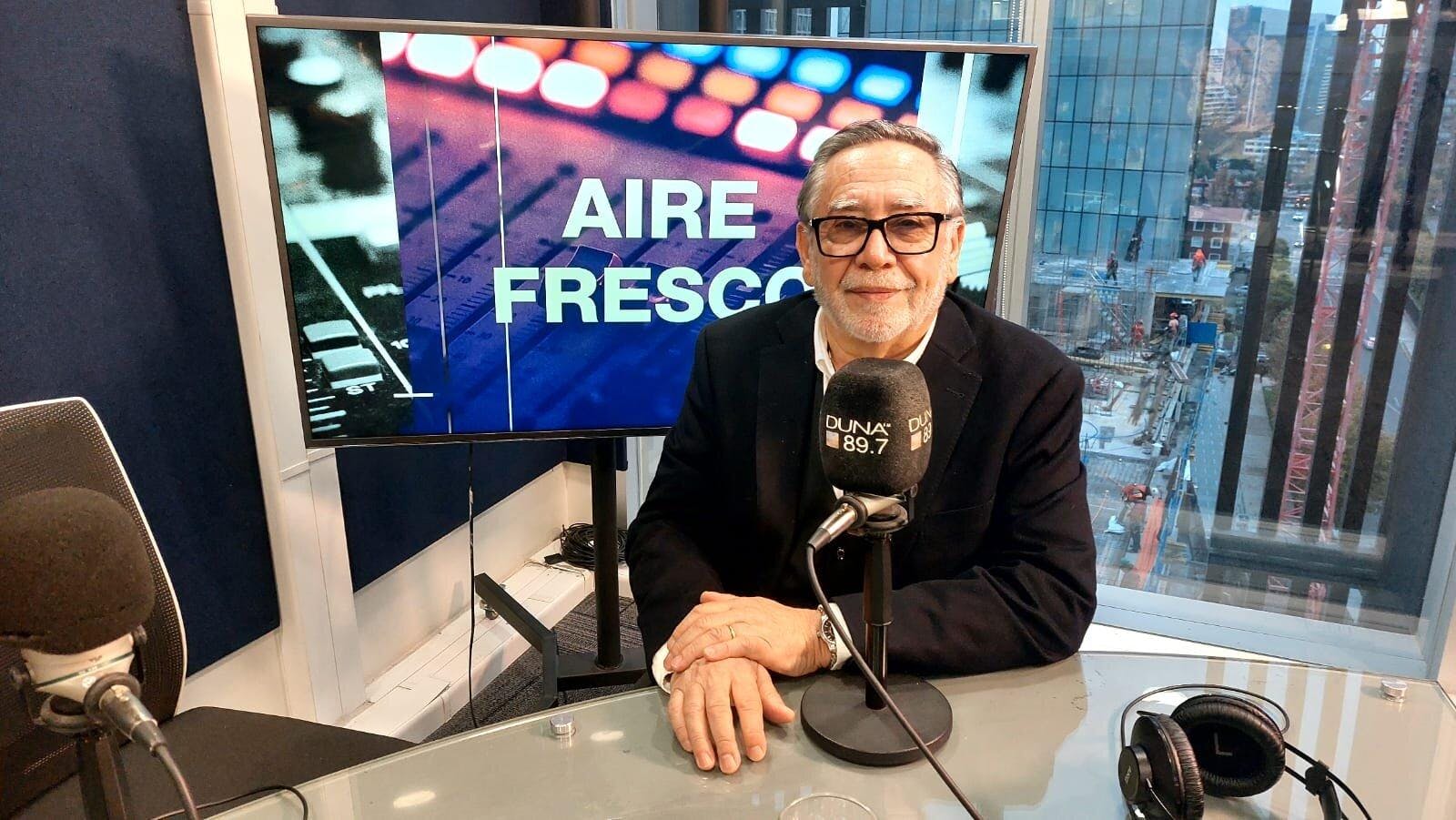 Guillermo Parvex sobre su libro “La sombra de Patricio Lynch”: “Yo no sacaba nada con transcribir la carta de Lynch a Montt”