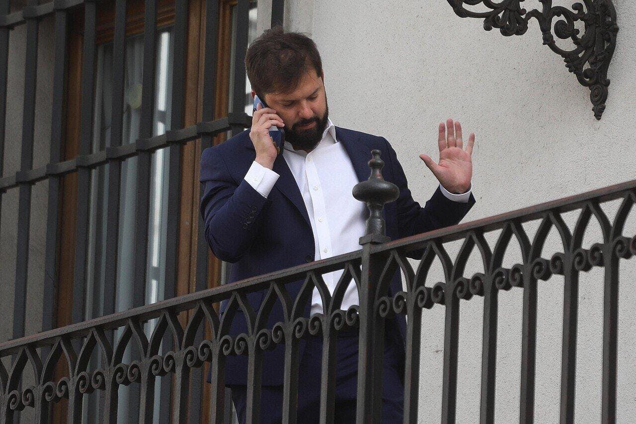 Se filtra conversación de Gabriel Boric en caso ProCultura: “Jamás haría algo ilegal, pero quizá de idiota”