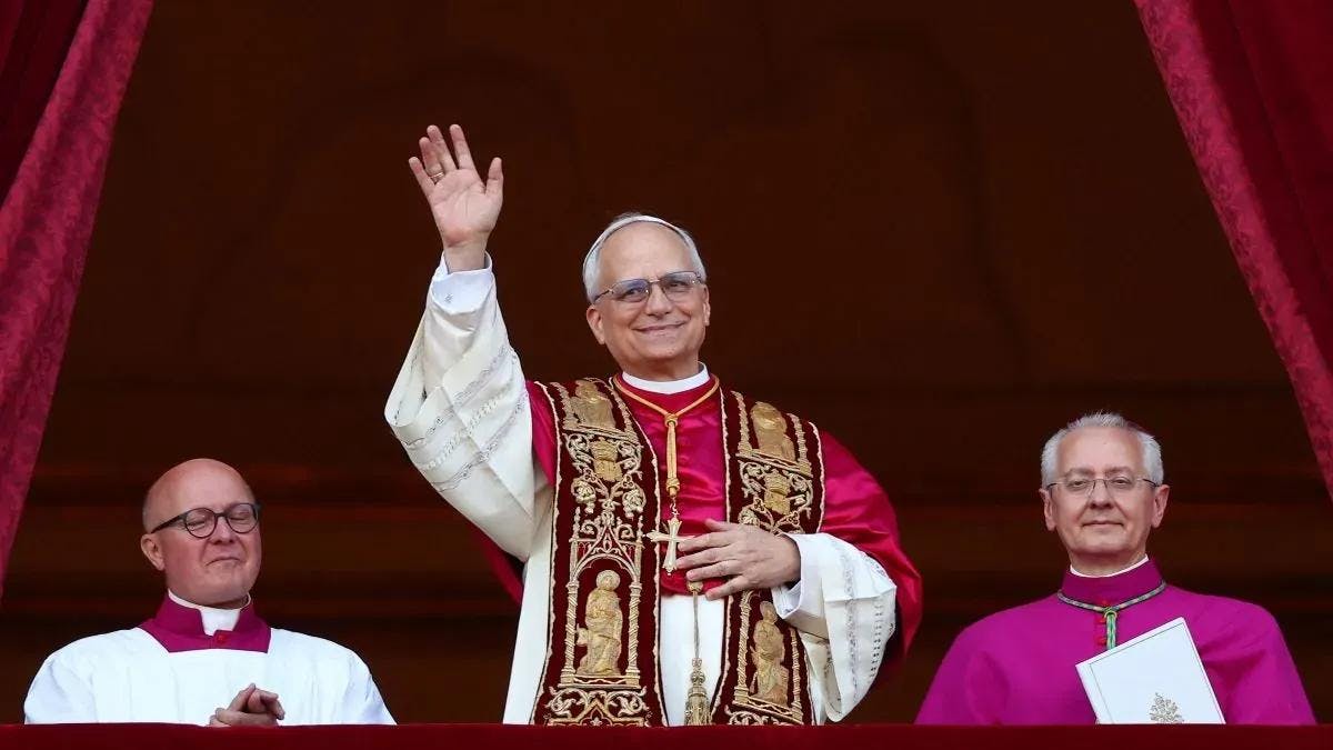 “Tenemos que buscar juntos cómo ser un Iglesia misionera, abierta a todos”: Robert Prevost, León XIV, es el nuevo Papa