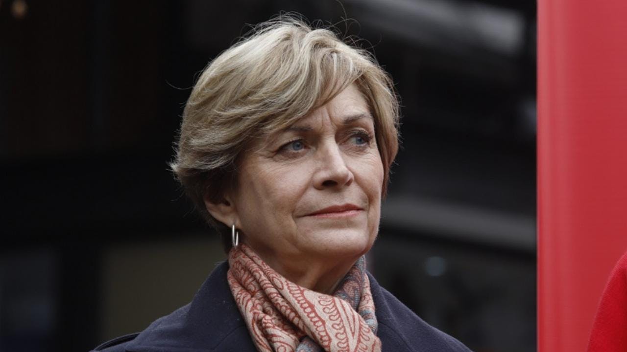 “Lo único que hacen es ver en qué me pueden pegar”: Evelyn Matthei acusa actuar de algunos ministros