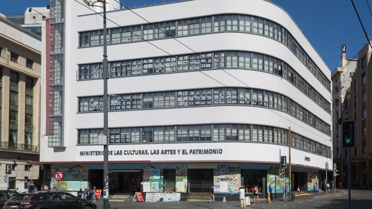 “Prácticas del culo”: El cuestionado taller de baile del ministerio de Cultura