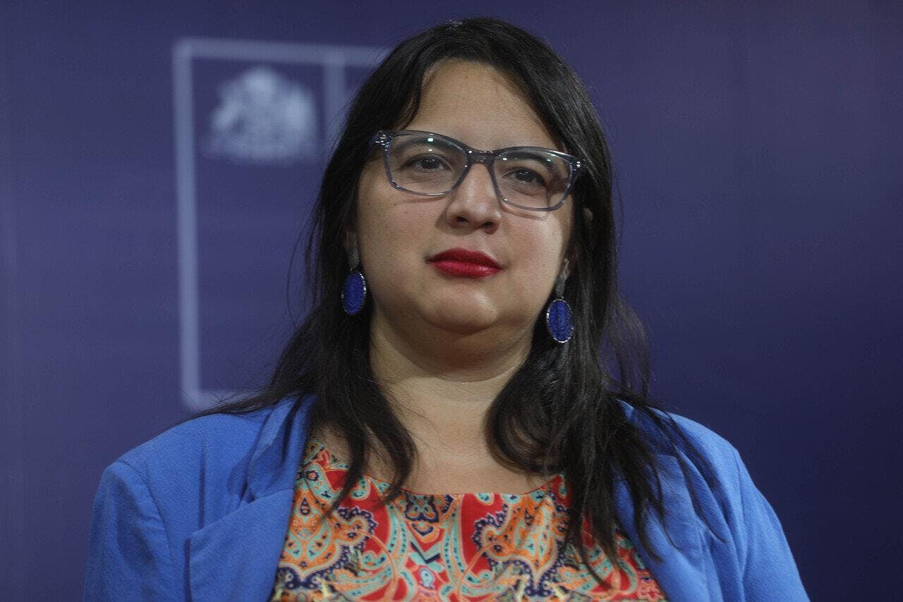Javiera Martínez acusa a la oposición de hacer un “uso político” de su error en el Informe de Finanzas Públicas
