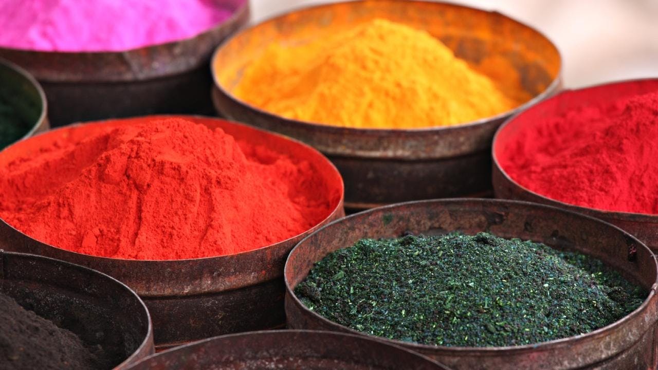 A fines de 2026, EE.UU prohibirá todos los colorantes artificiales