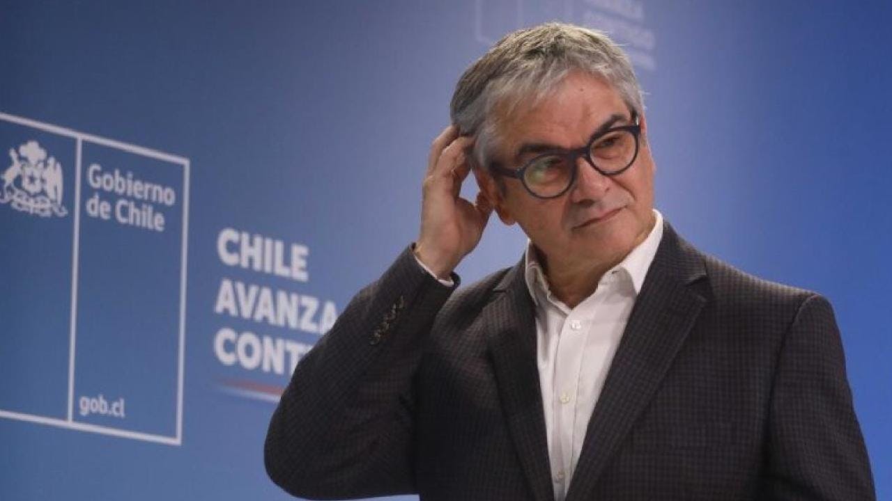 Hacienda anuncia recorte fiscal por más de US$1.000 millones y mantiene proyección de crecimiento de 2,5% para 2025