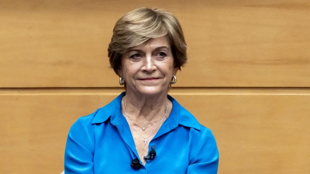 Evelyn Matthei pide revisar el acuerdo por litio entre SQM y Codelco para “ver su conveniencia”