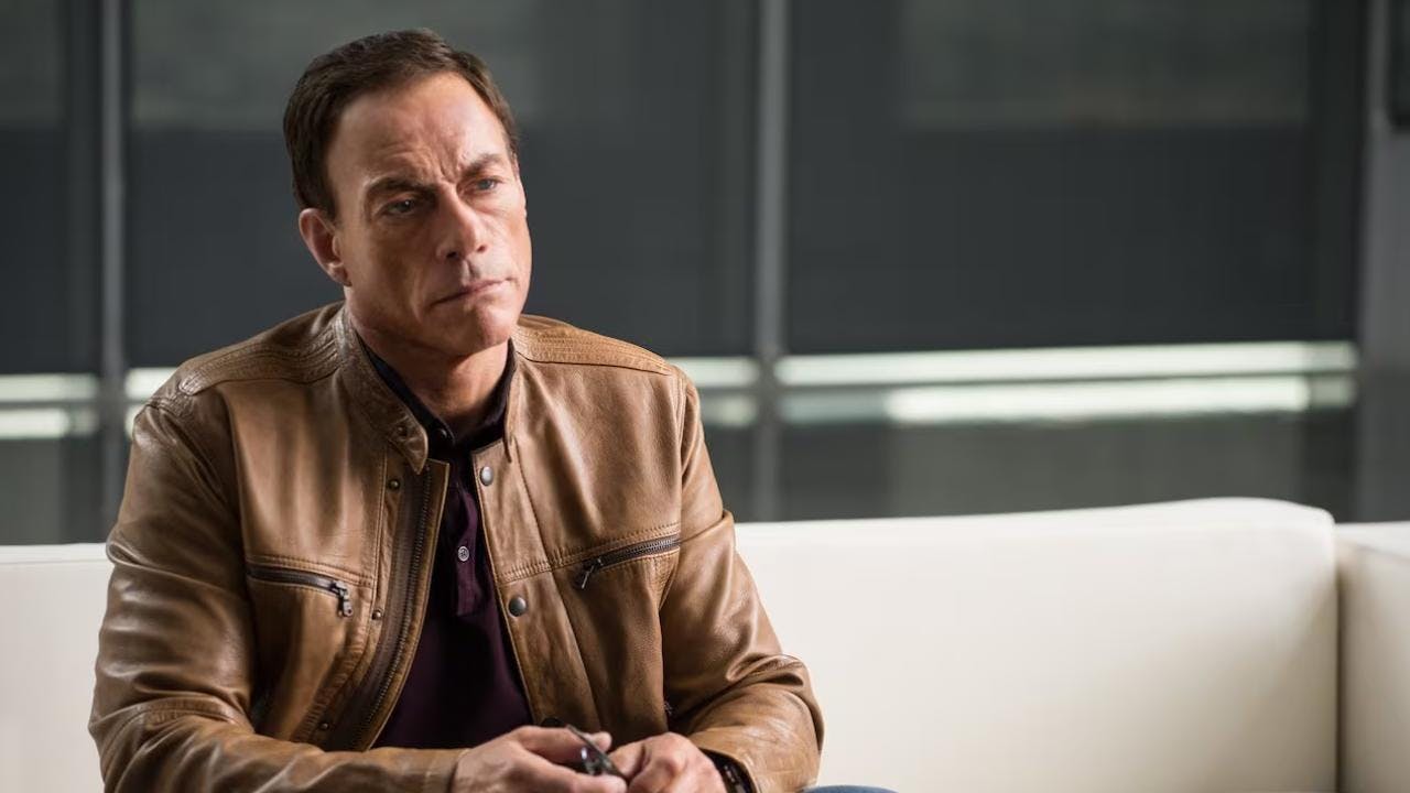 Actor Jean-Claude Van Damme es acusado de mantener relaciones con mujeres explotadas