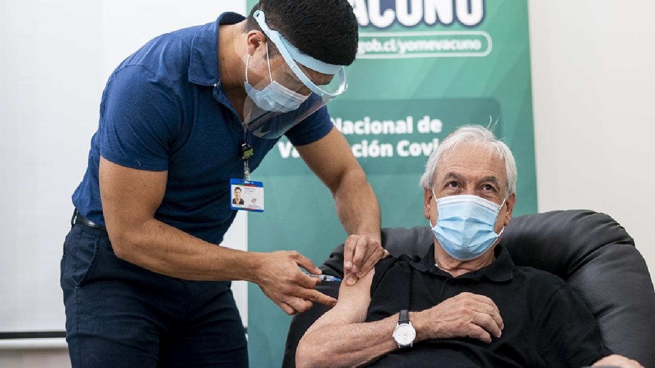 Director de la OMS reconoce a expresidente Sebastián Piñera por promover tratado pandémico