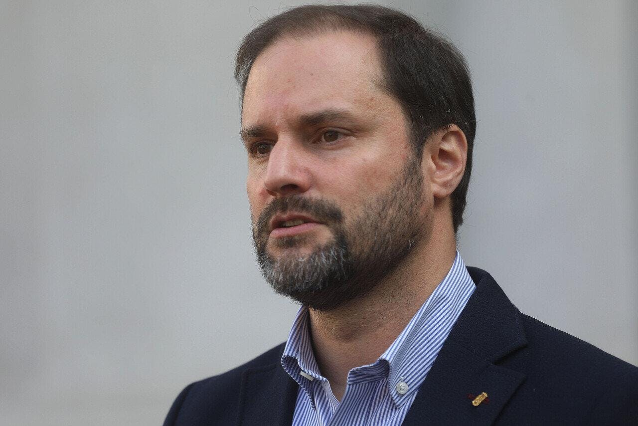 Jaime Bellolio califica de “delito terrorista” explosión en Providencia y pide que el gobierno se querelle