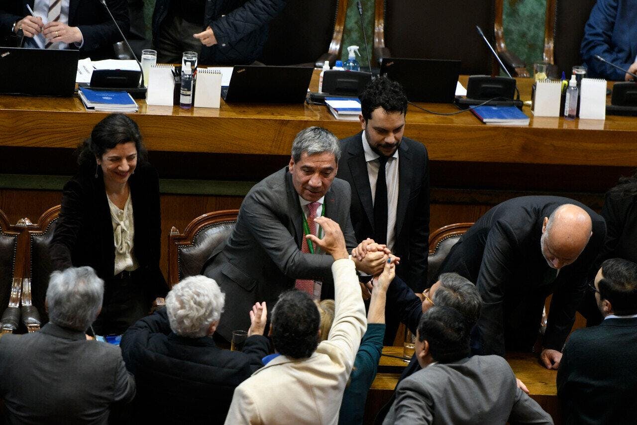 Cámara rechaza AC contra delegado Durán y la oposición se anota octava derrota en este tipo de acusaciones