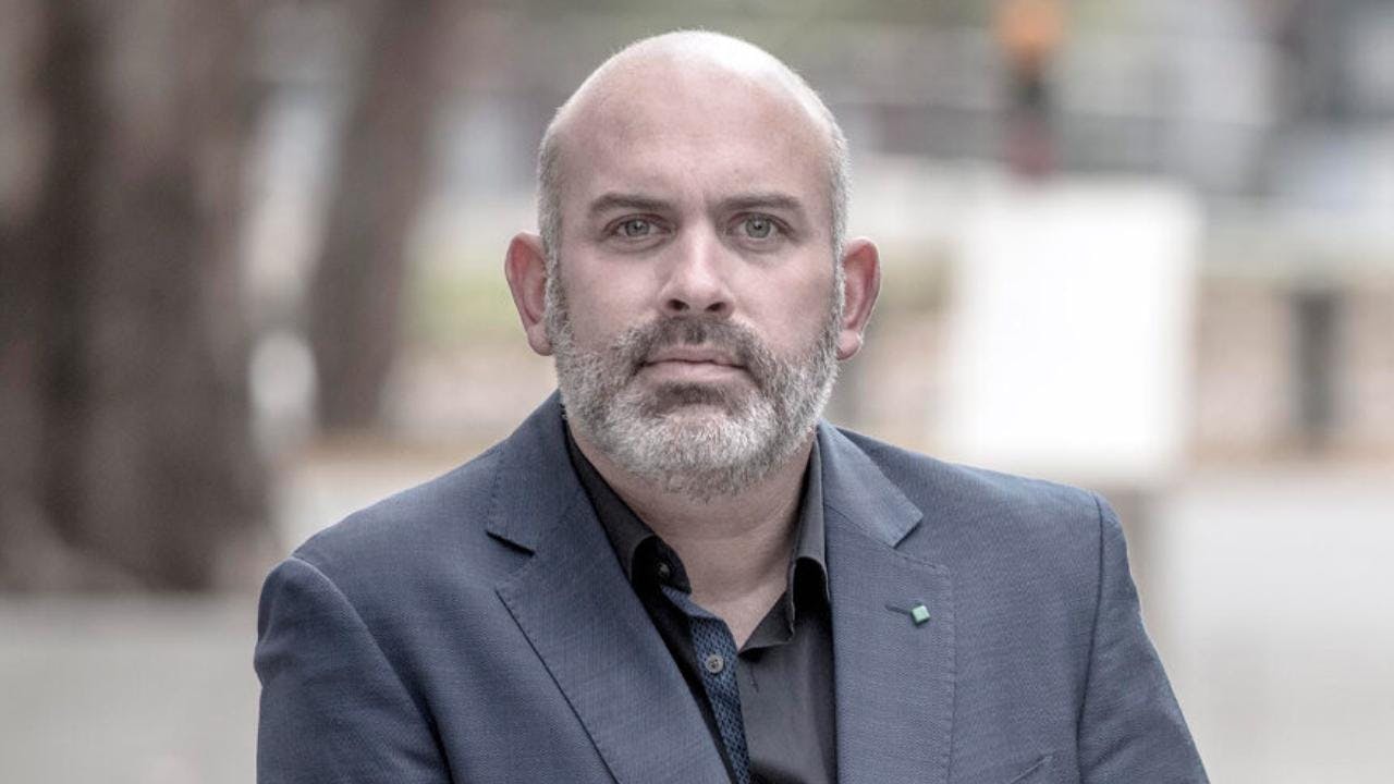 Roberto Izikson sobre los resultados de Cadem: “Si uno suma todas las menciones espontáneas de candidatos de oposición versus oficialismo, desde el 2023, no ha cambiado en nada”