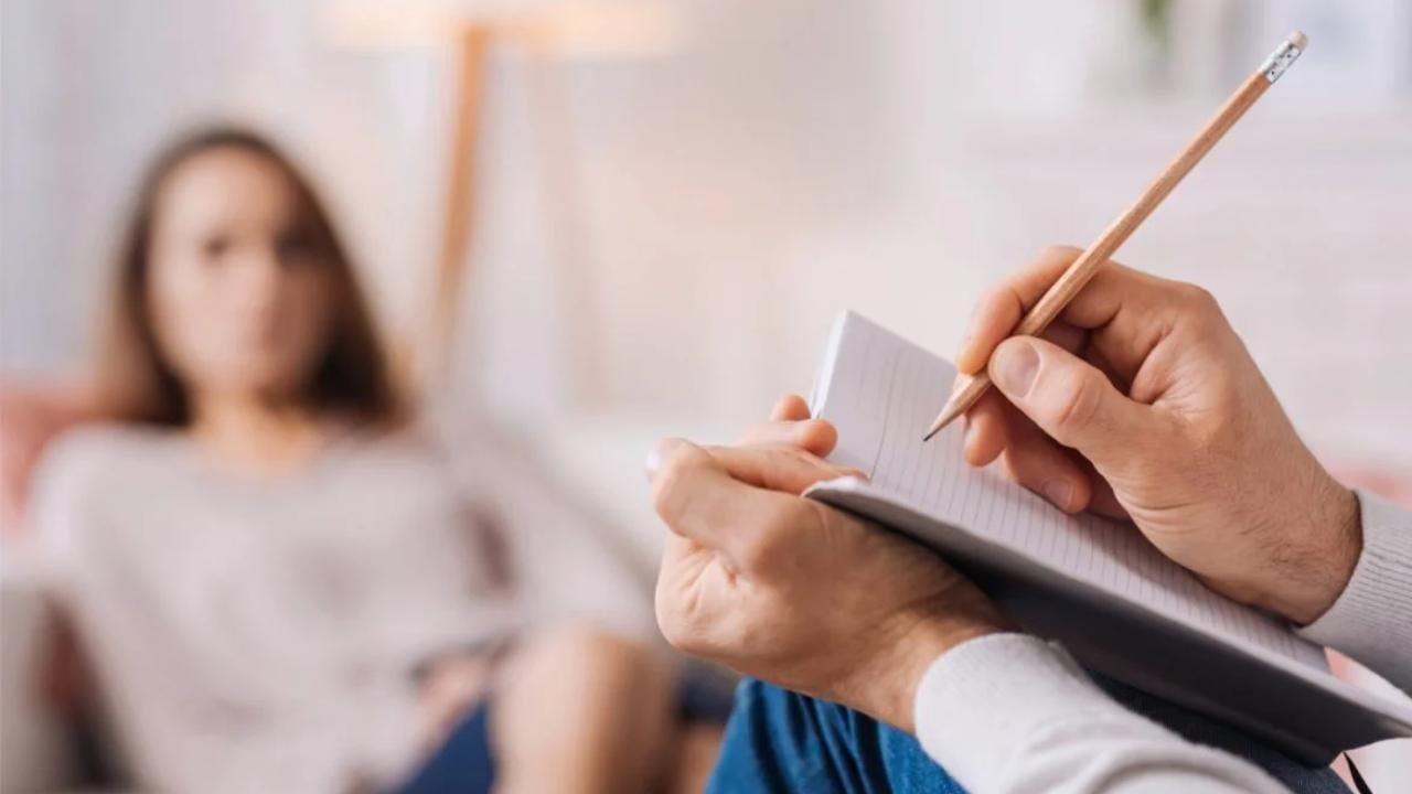 Salud mental en Chile: 1,4 millones de chilenos declara no haber sentido necesidad de consultar aunque presentan síntomas