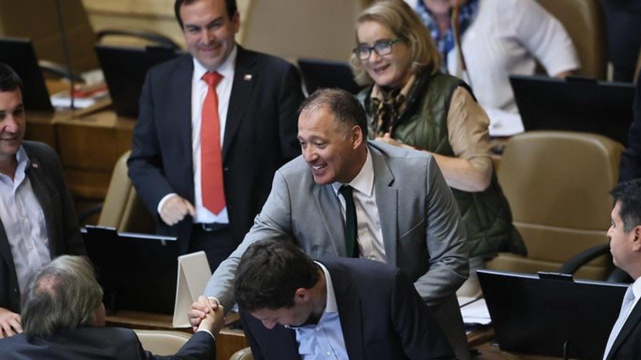 Jose Miguel Castro es el nuevo presidente de la Cámara de Diputados