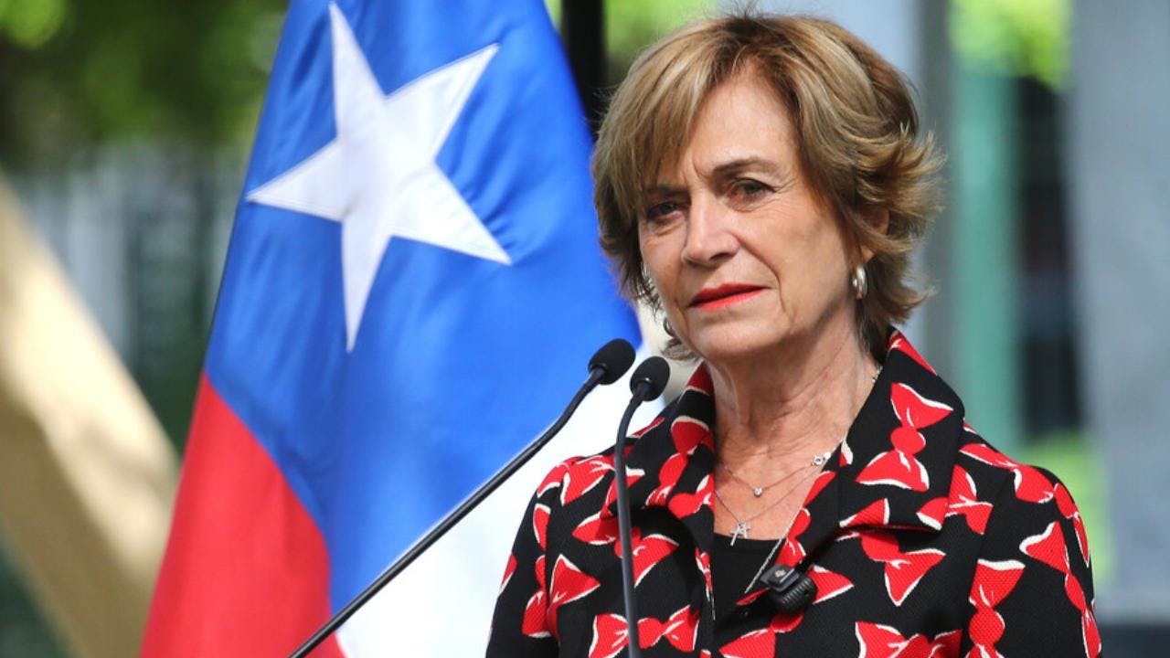 Matthei asegura que “Chile tiene que negociar” ante los aranceles