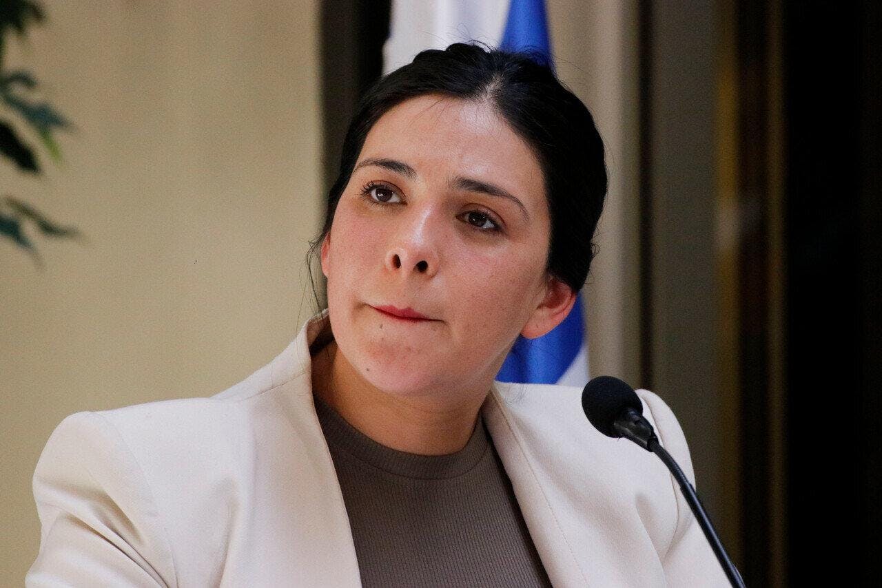 Karol Cariola va al CIDH por allanamiento a su casa el día de su parto y el Gobierno respalda su decisión