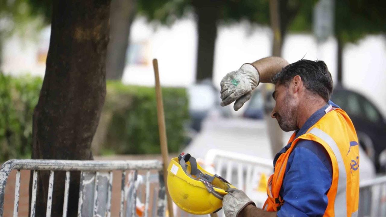 ¿Cómo afrontar el calor extremo en el trabajo?