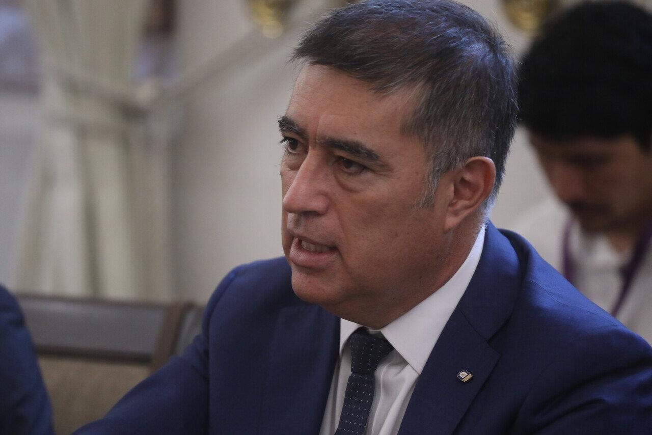 Alcalde Desbordes responde al porqué del borrado de murales de Bandera: “Se deterioraron mucho con grafitis”