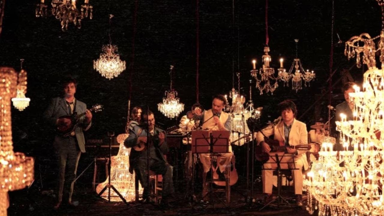 Así es el video de Llueve sobre la ciudad en versión MTV Unplugged de Los Búnkers