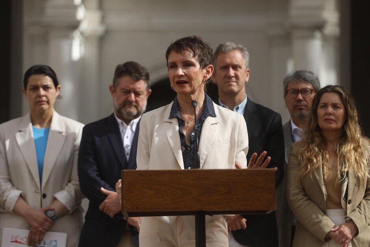 Ministra Tohá confirma que el Gobierno llevará al Tribunal Penal Internacional a autoridades venezolanas por el asesinato de Ronald Ojeda