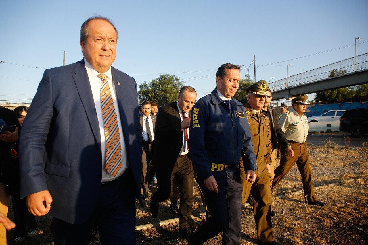 “Es un golpe duro a la estructura del Tren de Aragua en Chile”: Fiscal Valencia se refiere a megaoperativo de allanamientos masivos