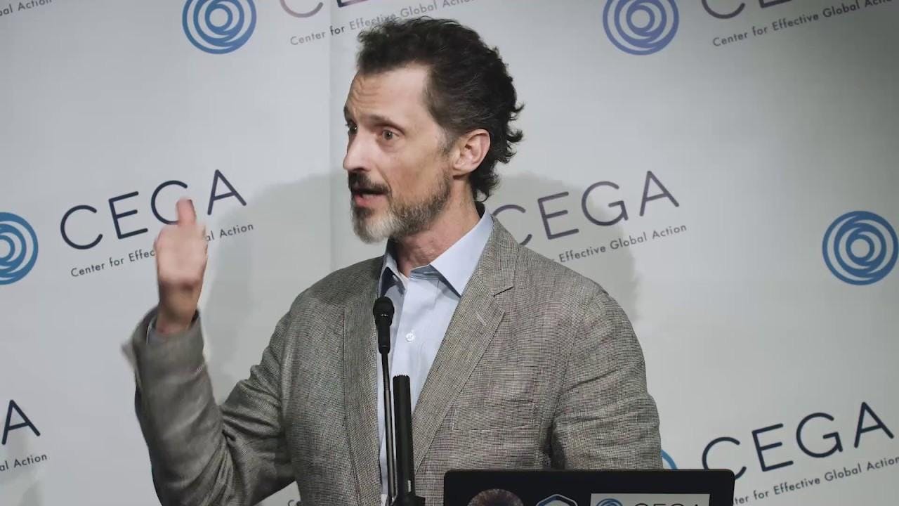 Ernesto Dal Bó sobre los cambios que ha aplicado Javier Milei: “El problema en un país como Argentina es que el empleo público está sobredimensionado, el estado está sobreexpandido y hay que racionali