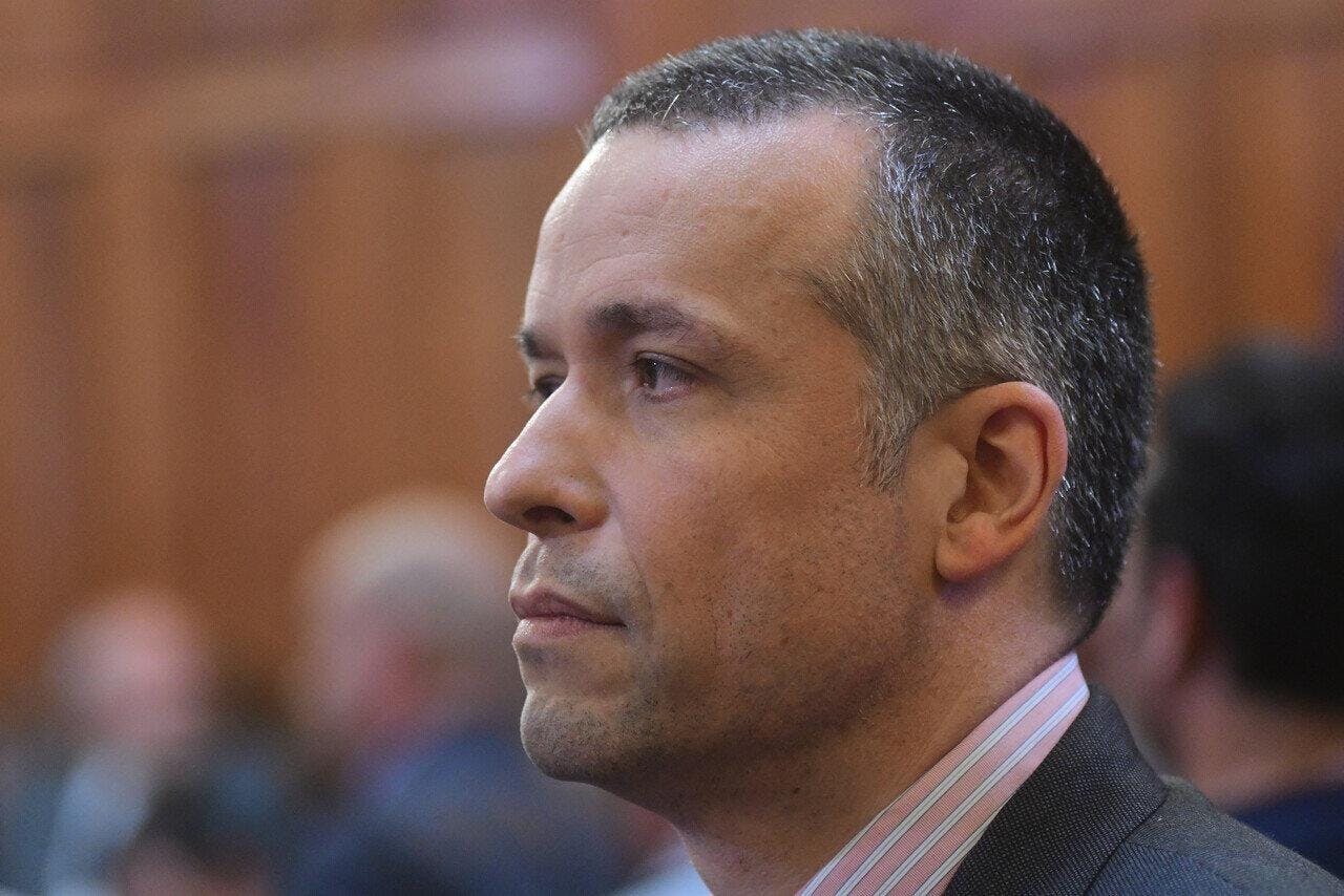 “No quieren enfrentar que han hecho algo muy mal”: Óscar Landerretche se refiere a la gestión de los liceos emblemáticos