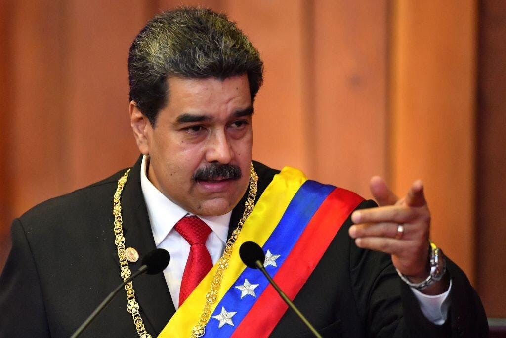 Sin actas oficiales y con cuestionamientos internacionales: Nicolás Maduro asumió nuevamente como presidente de Venezuela