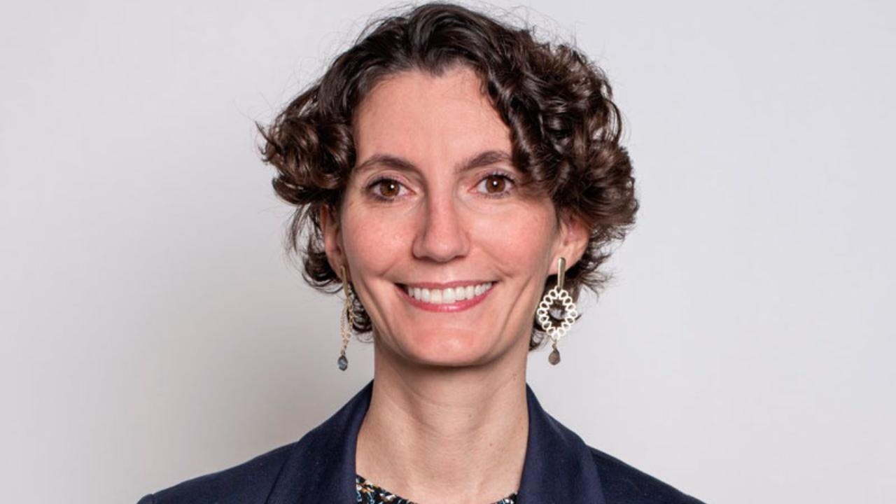 Elise Servajean: “La comunidad astronómica chilena ha crecido muchísimo (…) Eso hace que podamos tener muchos más descubrimientos e investigaciones”