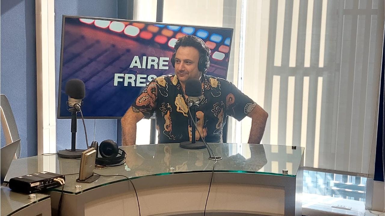 Martín Erazo sobre la obra Solo nos queda cantar:  “Es un cambio bastante grande en nuestra forma de construir un espectáculo”