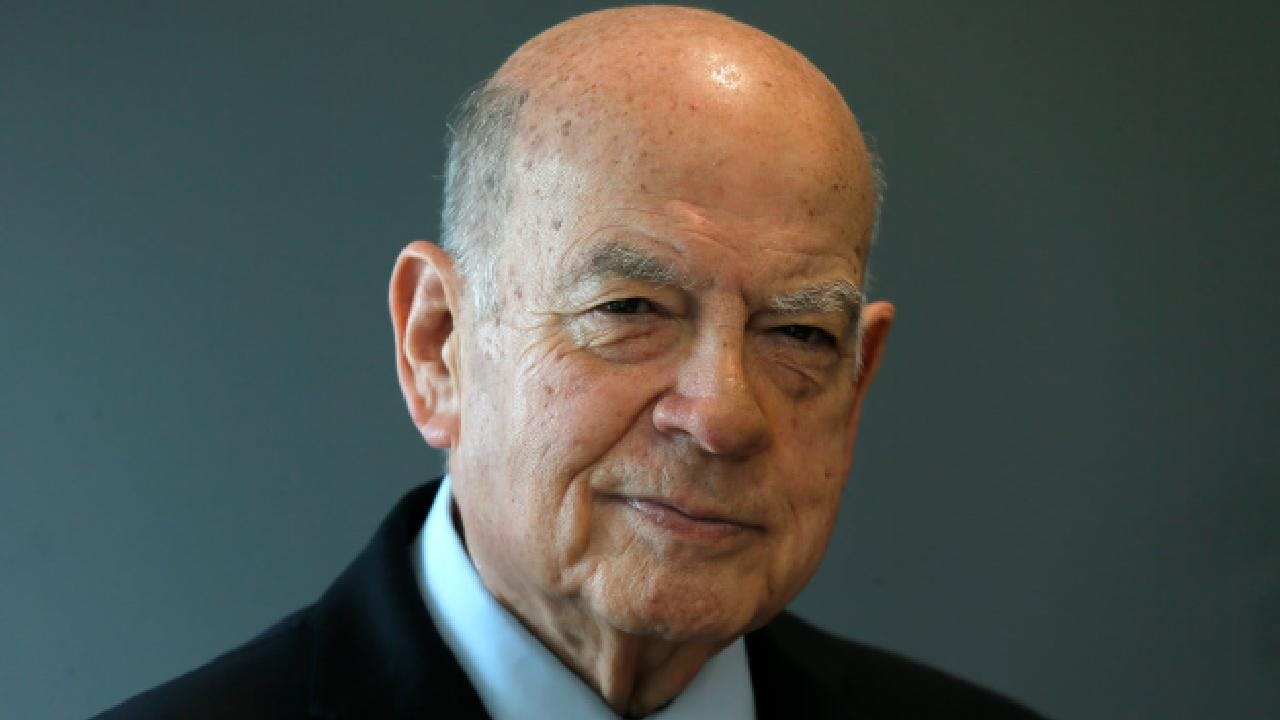 José Miguel Insulza sobre el problema del nuevo pasaporte que impide acceder a la Visa Waiver: “Es un fallo tecnológico inesperado, los primeros pasaporte lo lograron. No creo que tenga que ver con lo