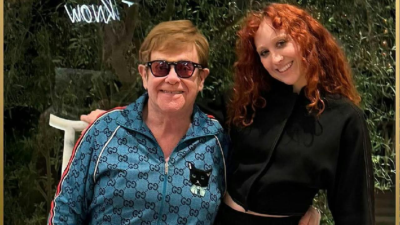 “No escuches a nadie. Camina a tu propio ritmo”: El emotivo consejo de Elton John a Chappell Roan