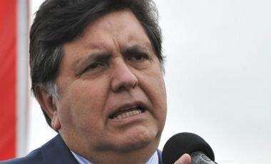 Jorge Tarud critica a Alan García por llamar a colgar la bandera nacional en las casas de Perú