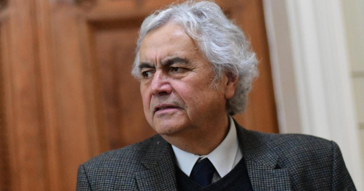 Luciano Foullioux y retorno a Chile de Armando Fernández Larios: “Va a llegar preso, porque la justicia chilena le tiene varias órdenes de detención por varios crímenes cometidos”