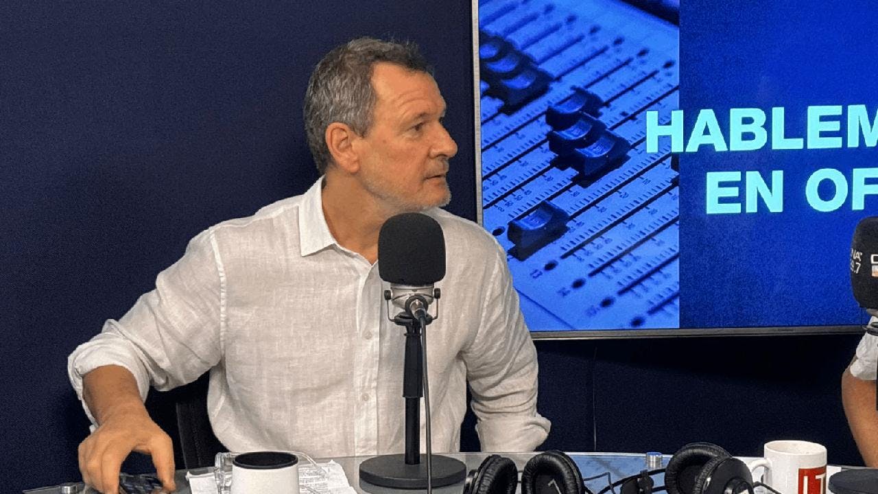 Raphael Bergoeing y perdidas de trabajo por IA: "No hay una destrucción masiva, sino una transformación intraempleo, es decir, adaptación y complemento entre personas y la tecnología"