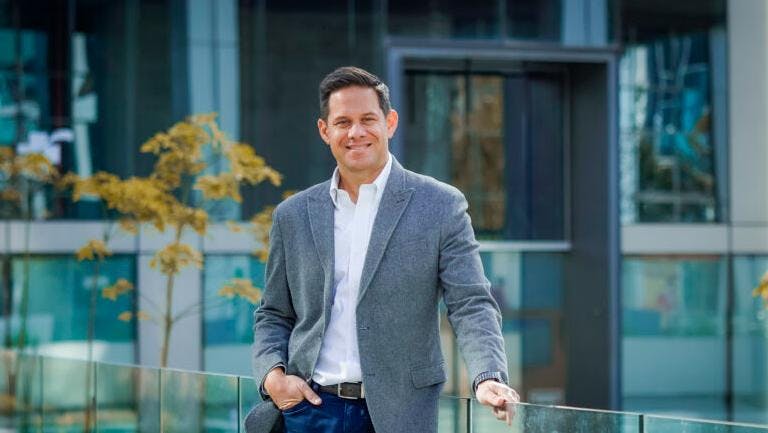 Alster: conecta a empresas con servicios legales modernos