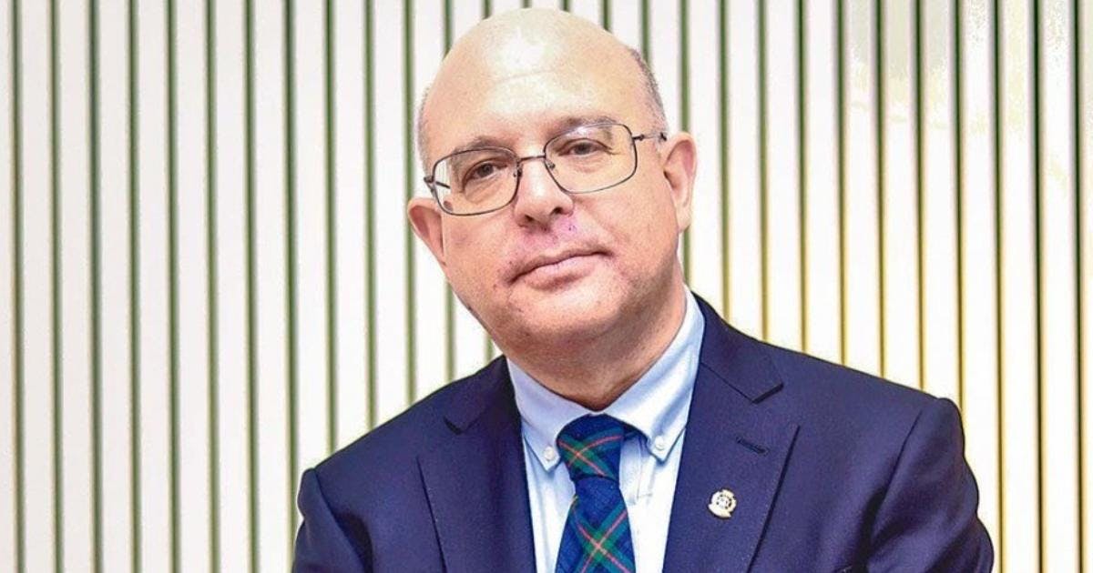 Fernando Wilson: "Atacar a Irán terminaría por confirmar el discurso del régimen (...) considerar a Estados Unidos como el gran Satán y enemigo de la Revolución Islámica”