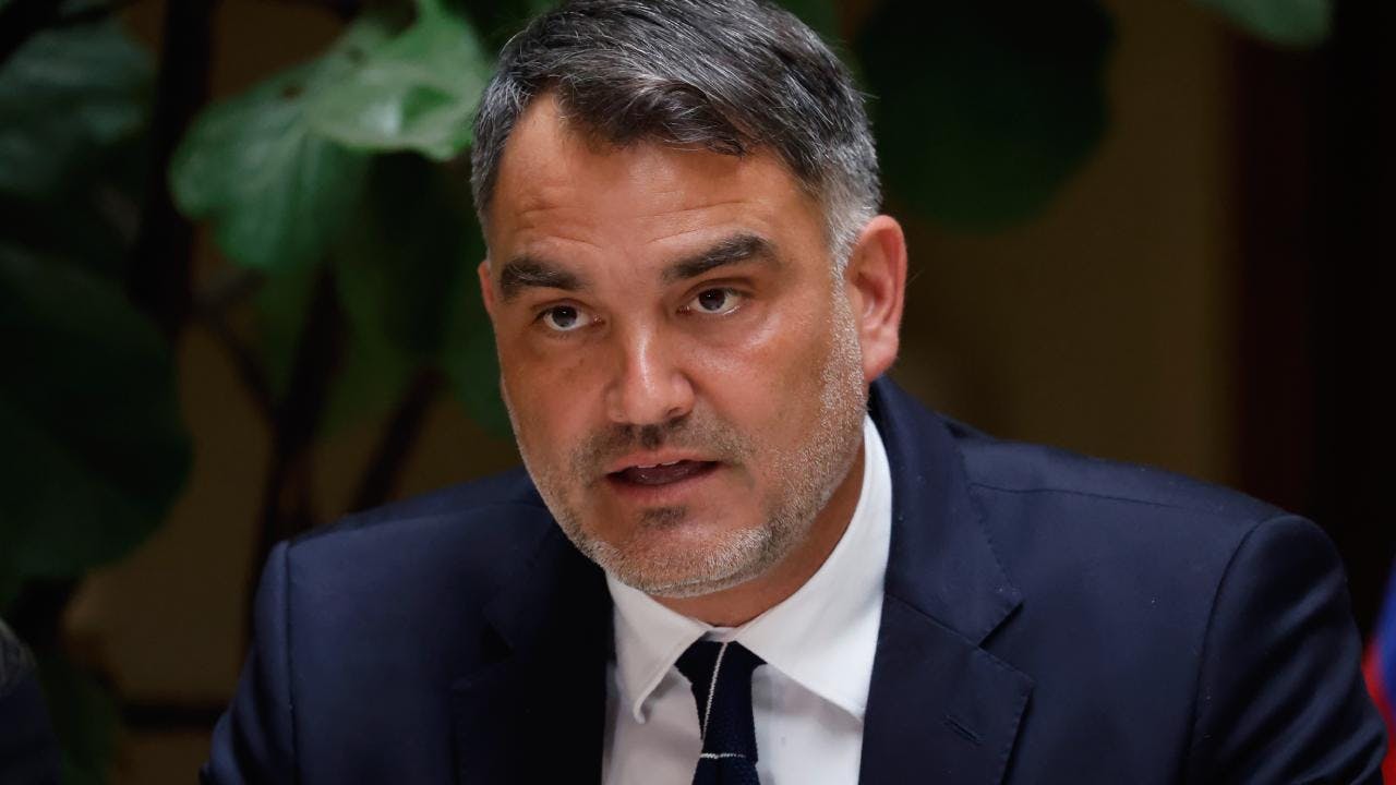 Javier Macaya y críticas del Presidente Boric tras acusar a la UDI de frenar la Sala Cuna Universal: "Están construyendo un relato político en vez de asumir sus propios errores"