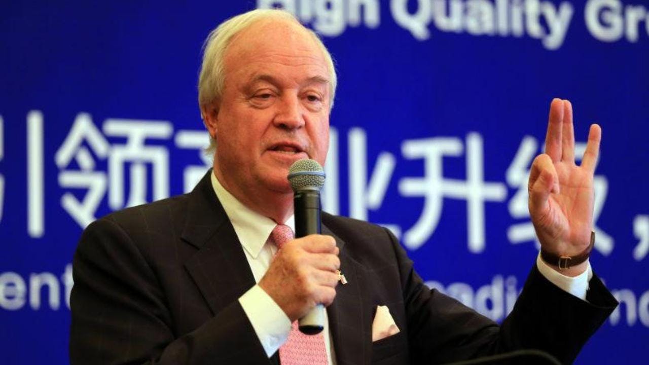 Jorge Heine sobre cable submarino chino: "Esperaría que el próximo gobierno tenga una mirada país y no se quede con la cosa chica. Es algo que Chile necesita"