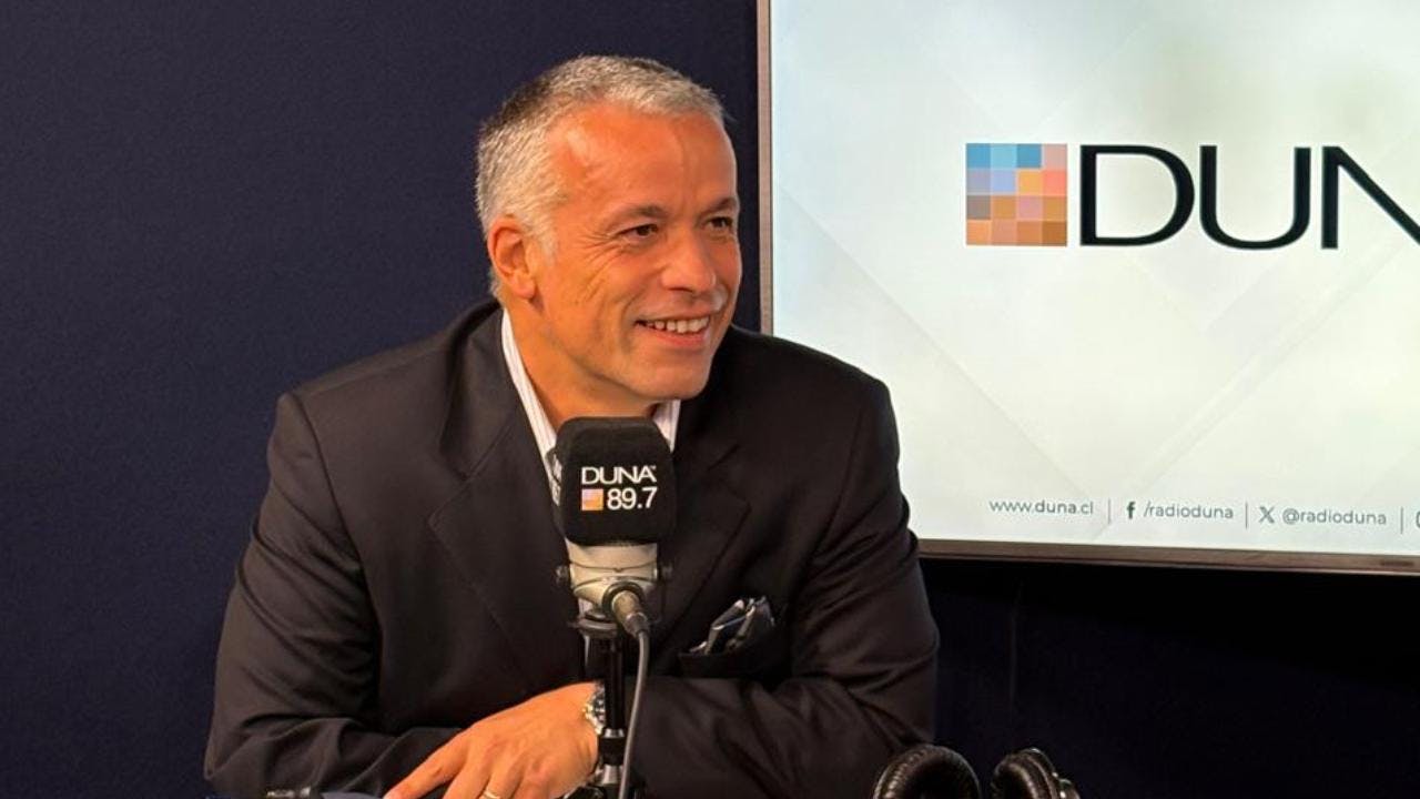 Óscar Landerretche por oposición: " Los veo bien desorientados, con muchas ganas de pelear y ser oposición e improvisando estrategias que quedan medio en ridículo frente a la ciudadanía"