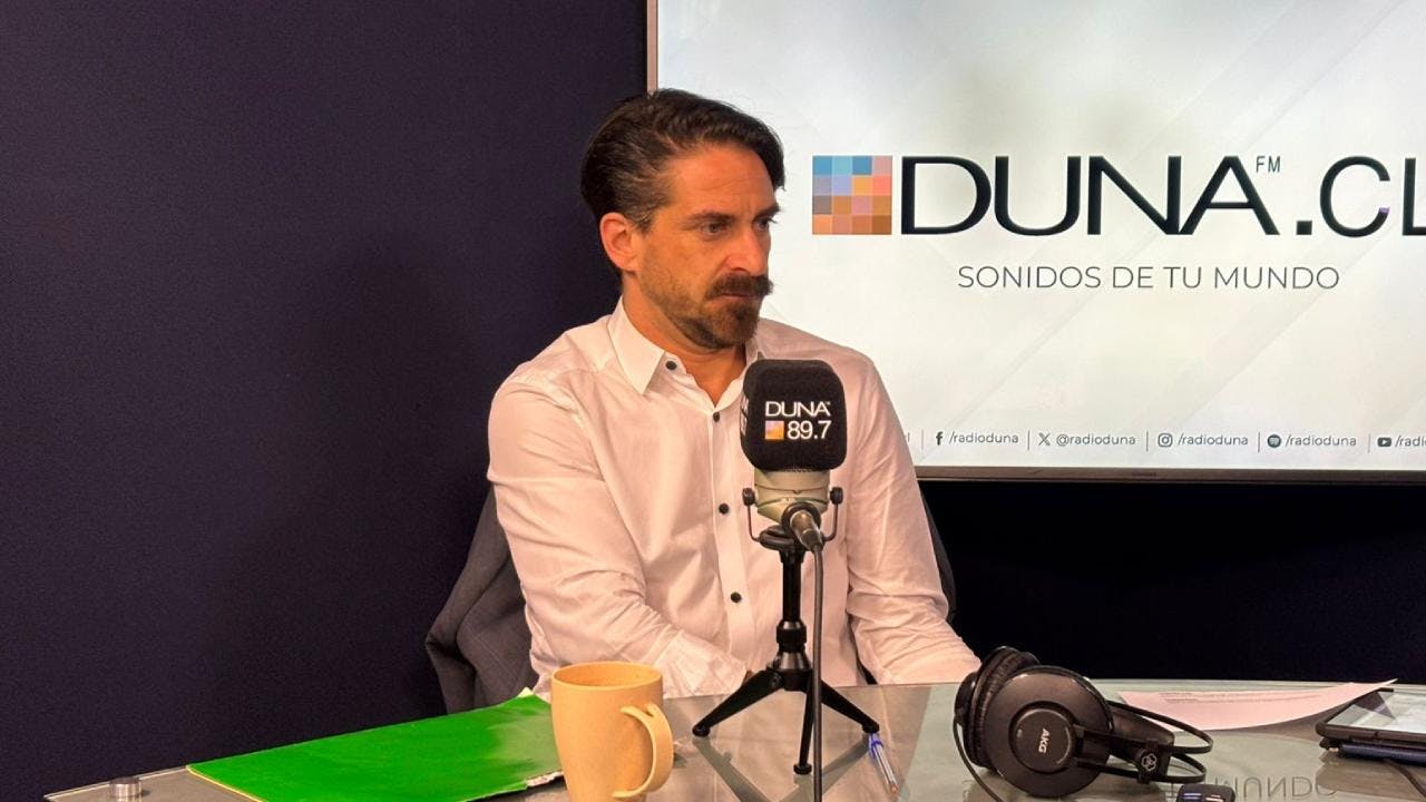 Gonzalo Winter y primeros días del Presidente Kast: "Veo a la República de Chile de manera torpe y patéticamente subordinada a la persona de Donald Trump"
