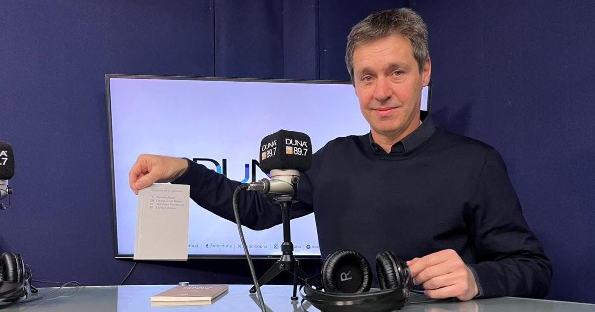 Enrique Walker sobre el origen de su trabajo con entrevistas: “Era un intento de aprender del oficio conversando, en lugar de trabajando para un arquitecto"