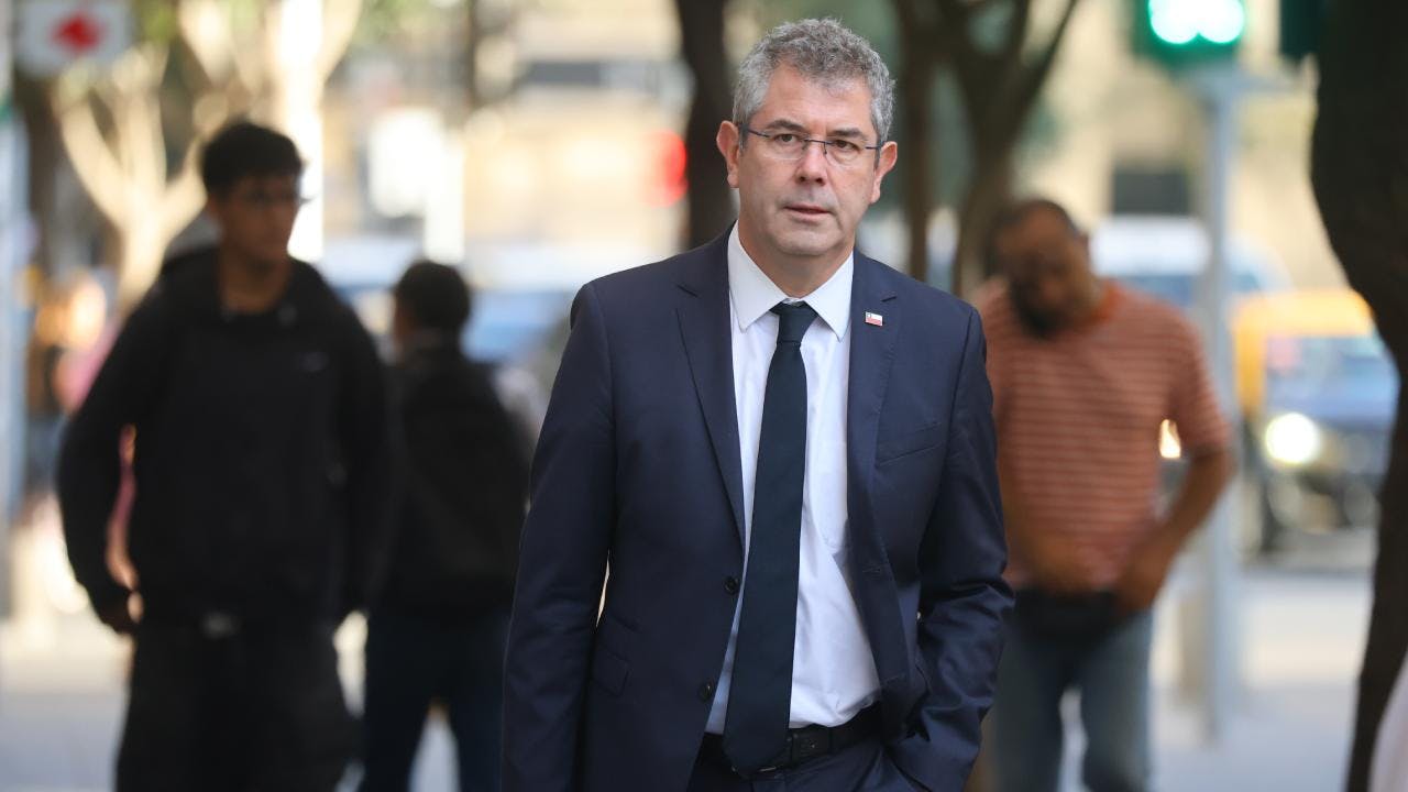 Andrés Jouannet y lucha contra el crimen organizado: "Nos mintieron en la cara. El presidente Boric dijo el 1 de junio del 2024 que iba a formar 800 Carabineros extra y eso no es así, eso es falso"