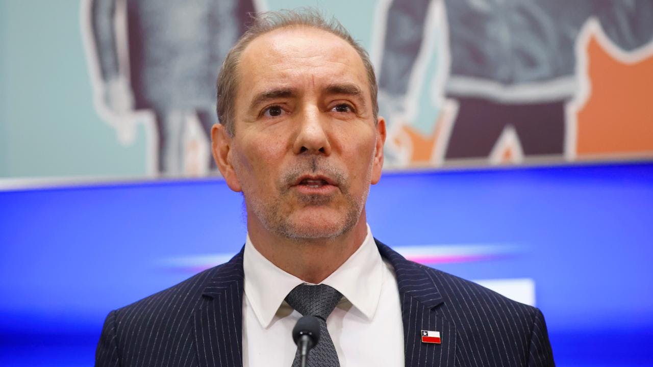 Louis de Grange por ajustes al reglamento de ley Uber: "Mantiene los estándares de seguridad, pero tiene sentido de realidad"