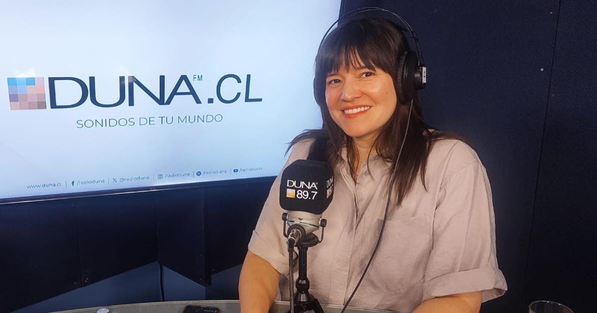 La artista Jessica Briceño sobre la muestra “COPAS: Estanques elevados en Santiago”: "Pude lograr un sueño, grabar las copas que son tanques elevados de agua"