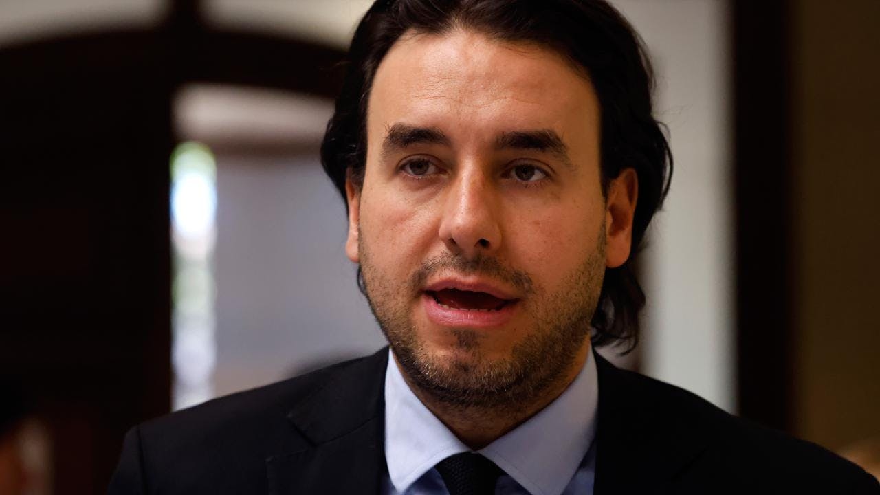 Vlado Mirosevic por Megarreforma: "Como está, aprobarla es una irresponsabilidad con el país. Aquí va más allá de izquierda o derecha"