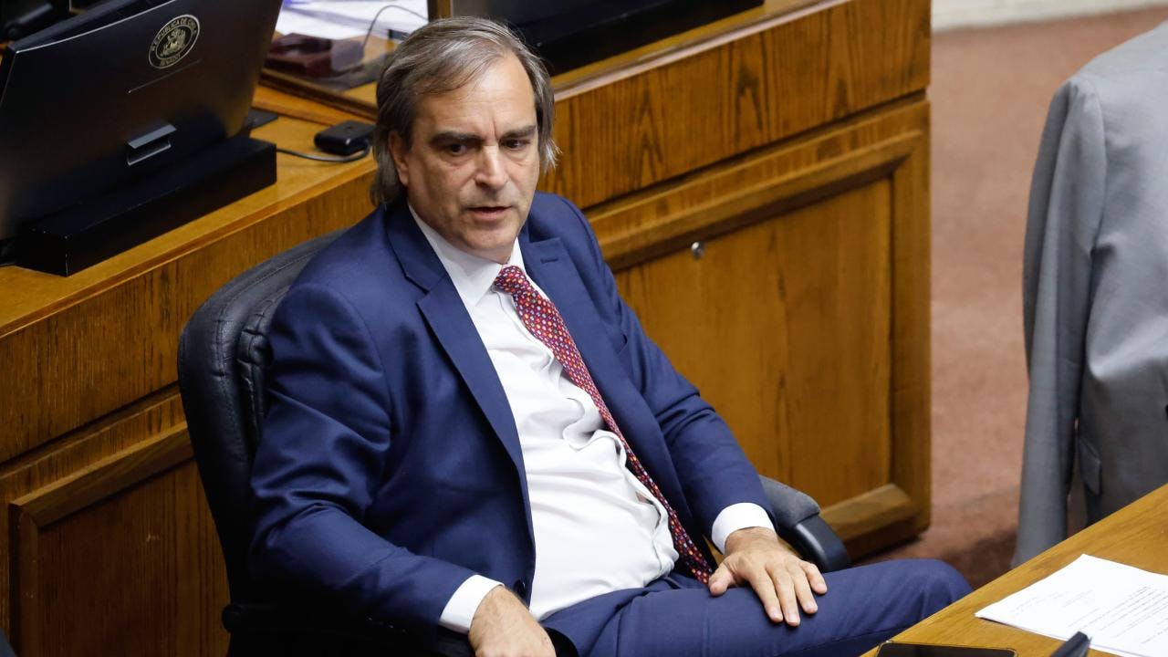 Cruz Coke por Megarreforma: "No veo en toda la oposición la actitud del senador Núñez y del Partido Comunista, es evidente que no vamos a contar con ellos, pero son 3 votos a penas en el Senado"